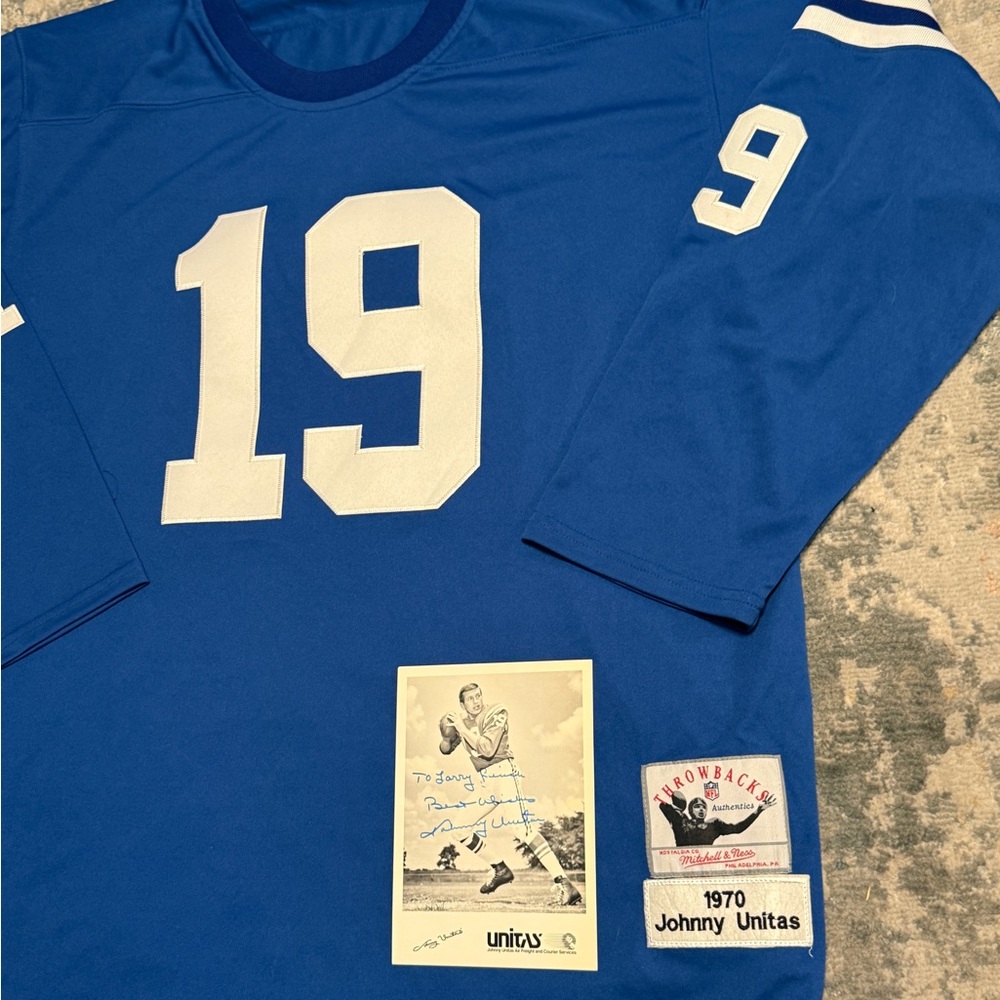 Mitchell & Ness Throwback Jersey Johnny Unitas Colts w/ autographed pic. XL/XXL